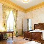 Hotel-musée Bagatelle Couette-café 3*