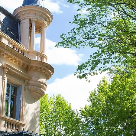 Bed & Breakfast Hotel-musee Bagatelle Irigny