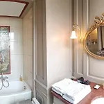 فندق مبيت وإفطار Hotel-musee Bagatelle 3*