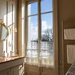 فندق مبيت وإفطار Hotel-musee Bagatelle