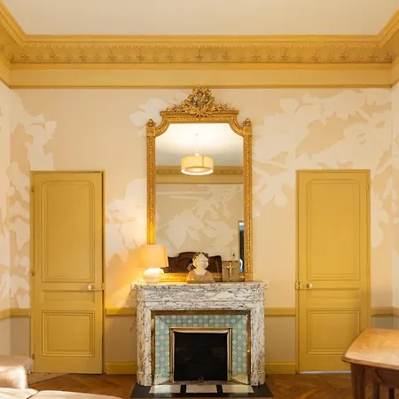 Bed & Breakfast Hotel-musée Bagatelle 3*
