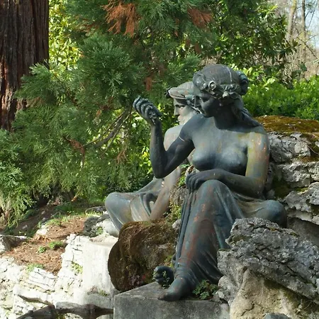 Frühstückspension Hotel-musee Bagatelle 3*