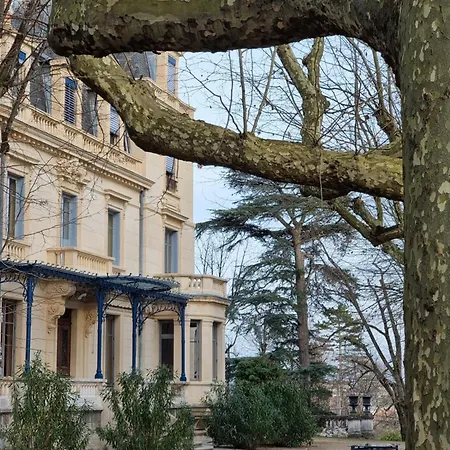 Hotel-musee Bagatelle 3*