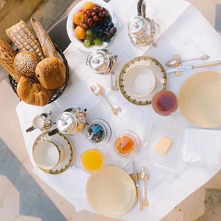 Frühstückspension Hotel-musee Bagatelle 3*