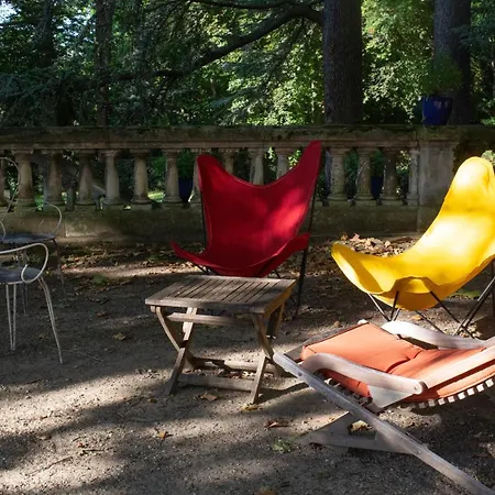Bed & Breakfast Hotel-musee Bagatelle Irigny