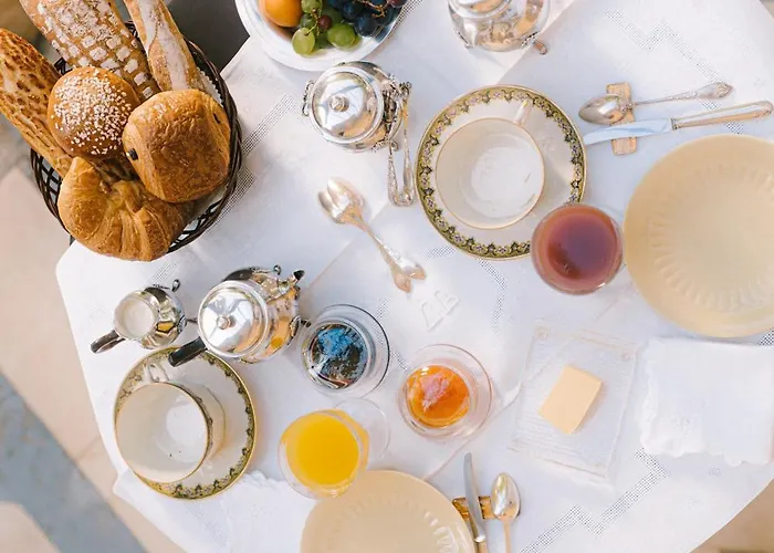 Bed and breakfast Hotel-musée Bagatelle 3*