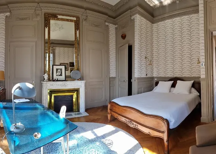 Hotel-musée Bagatelle 3* Irigny