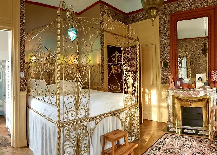 Hotel-musee Bagatelle Bed & Breakfast